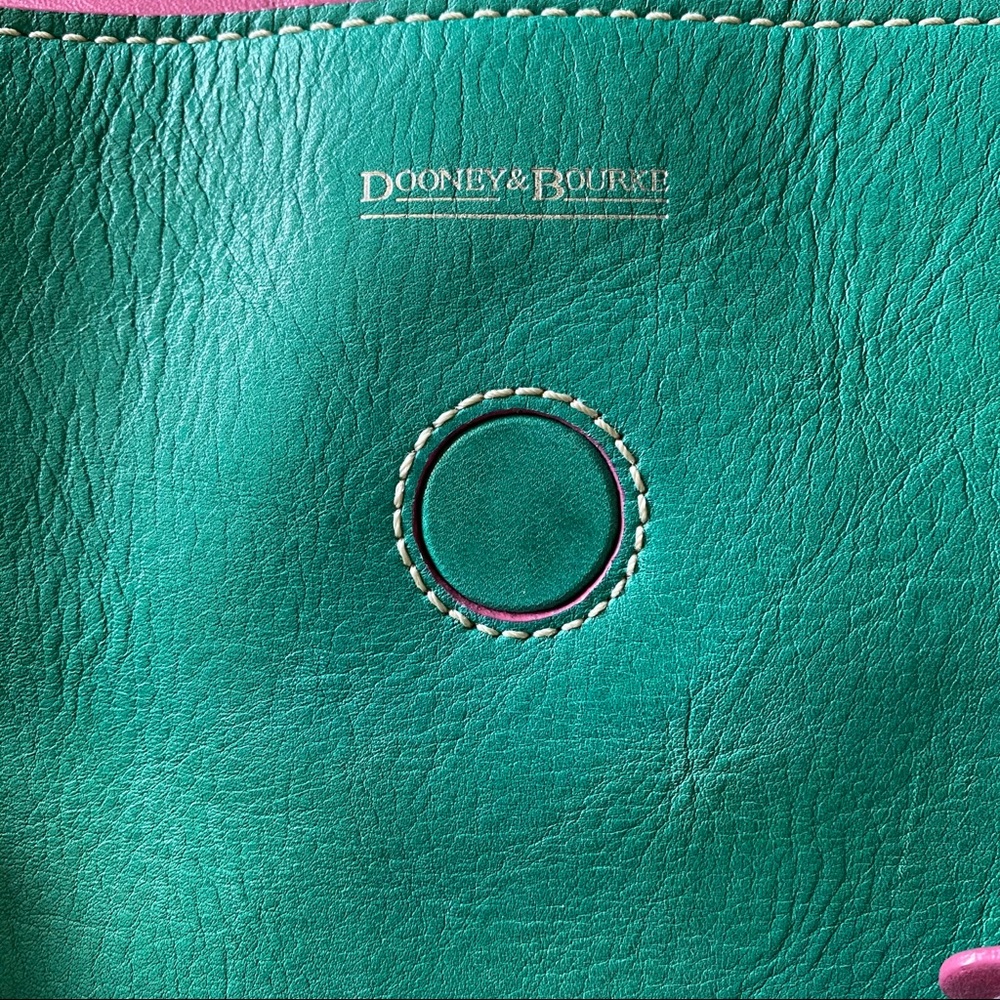 Dooney and Bourke heart buckle bag - Picture 13 of 16